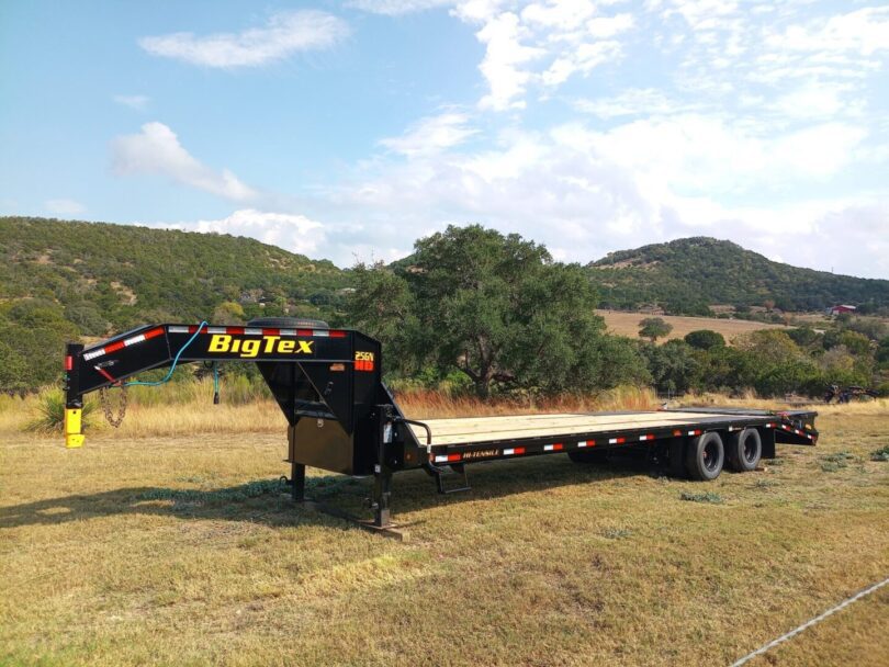 EQUIPMENT HAULER