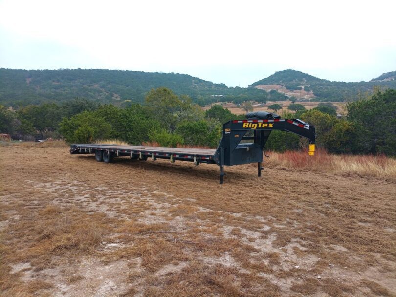 FLAT BED GOOSE NECK